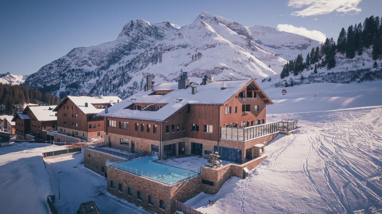 Alpenparks Hotel & Apartment Arlberg Warth Mit Pool Exterior photo