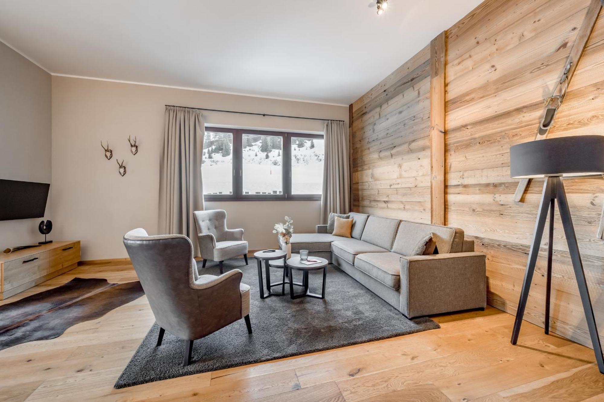 Alpenparks Hotel & Apartment Arlberg Warth Mit Pool Exterior photo