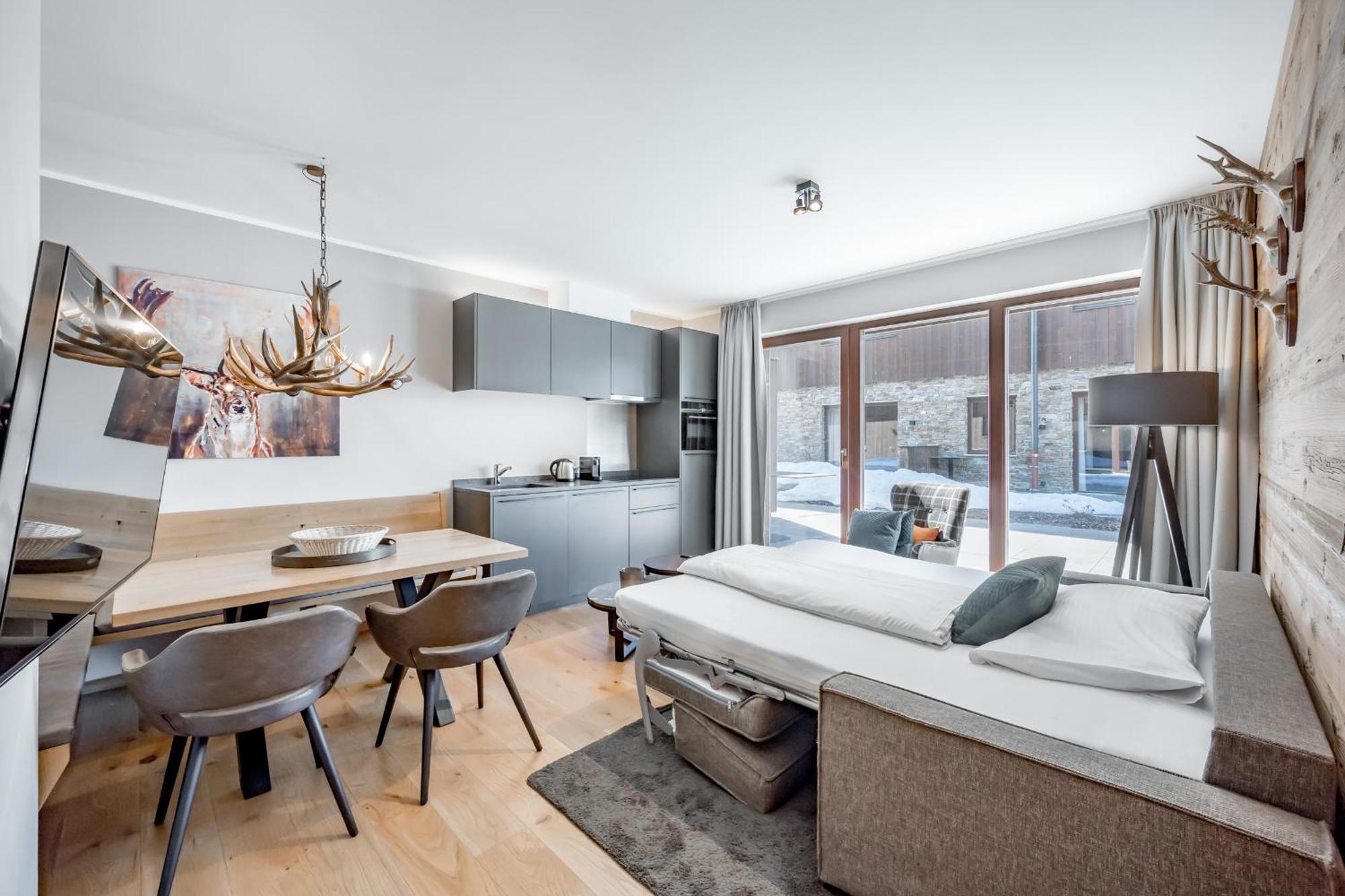 Alpenparks Hotel & Apartment Arlberg Warth Mit Pool Room photo